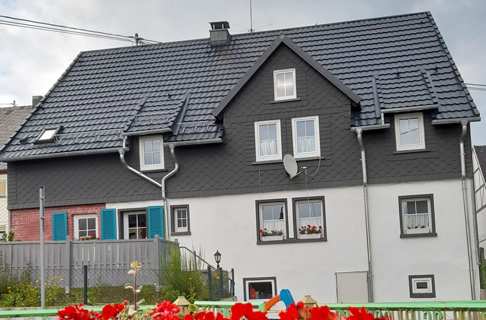 Haus mit Steildach nachher